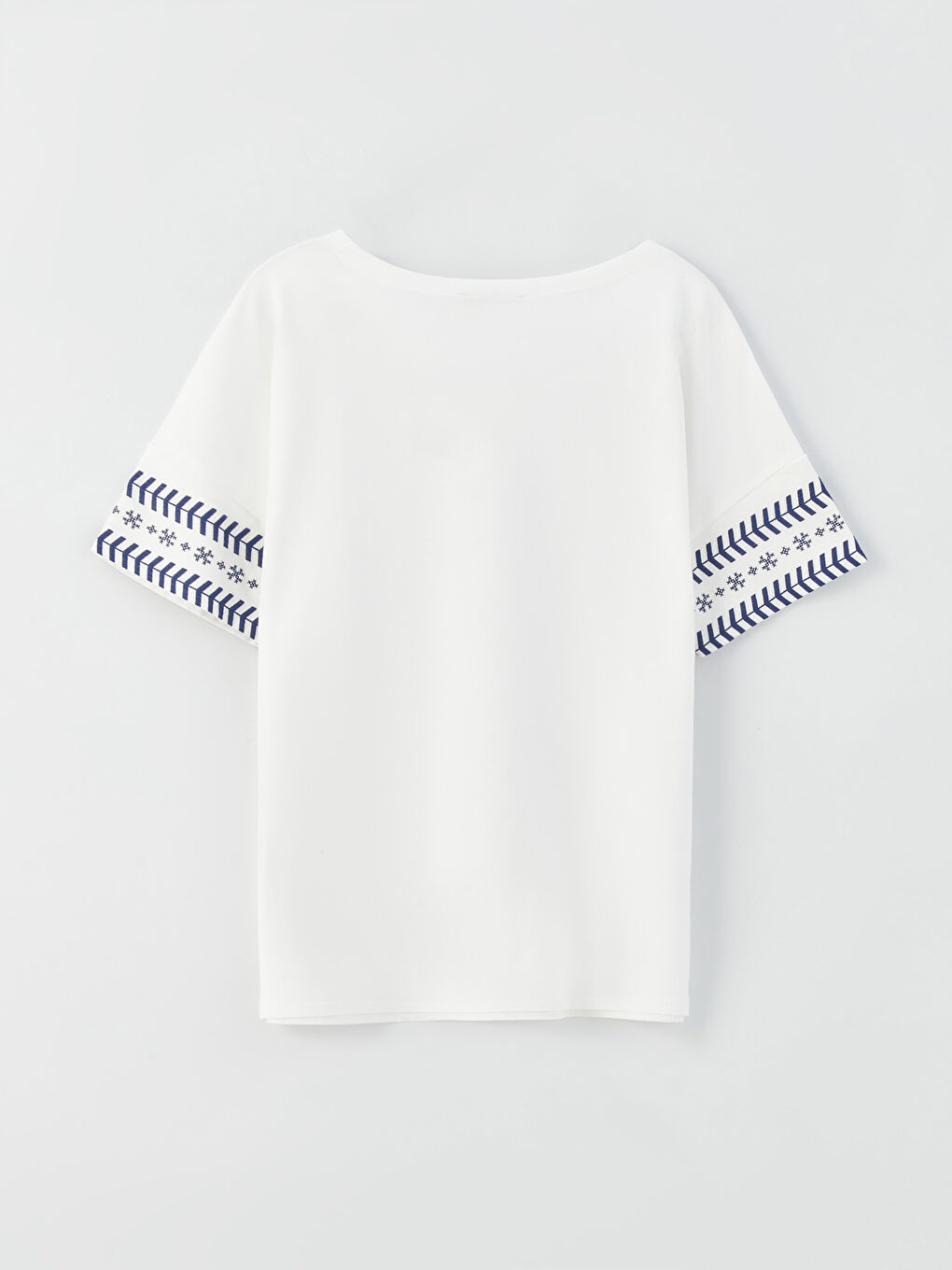 Ekru Bisiklet Yaka Baskılı Kısa Kollu Kadın Tişört-6