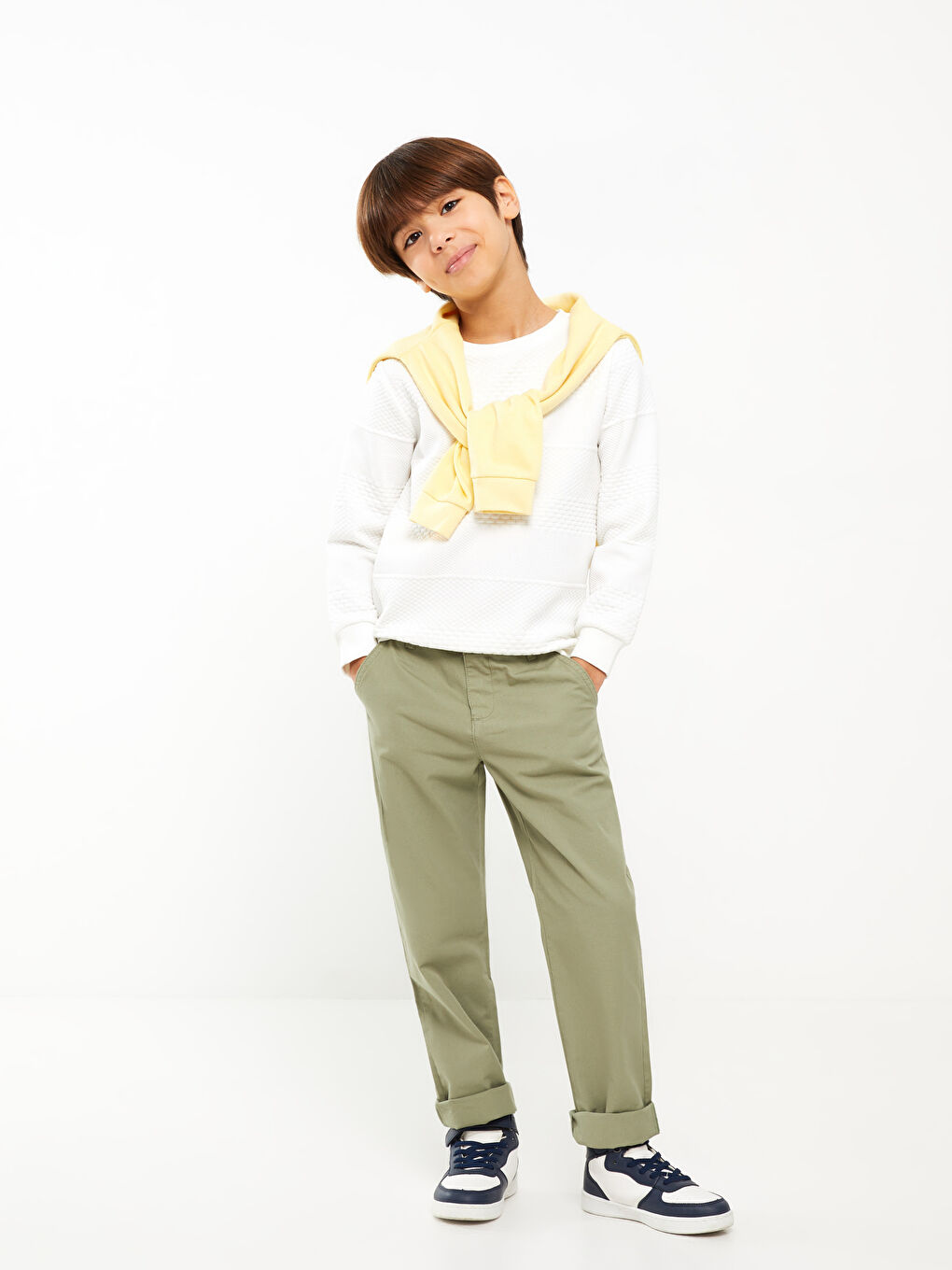 Yeşil Beli Ayarlanabilir Lastikli Erkek Çocuk Pantolon-1