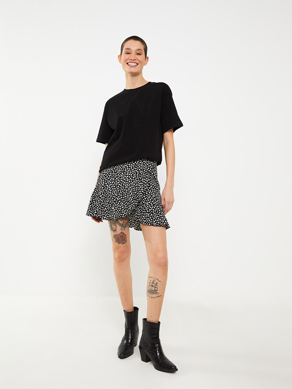 Siyah Beli Lastikli Desenli Kadın Etek-1