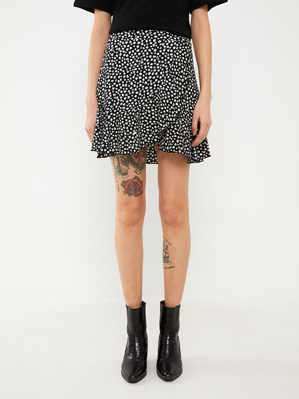 Siyah Beli Lastikli Desenli Kadın Etek-3