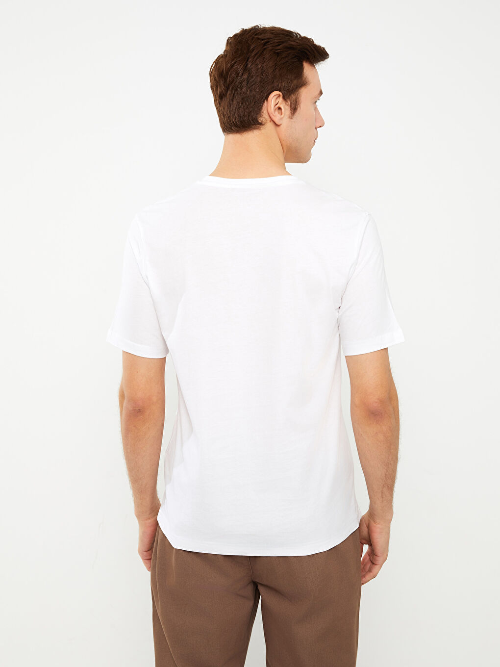 Beyaz V Yaka Kısa Kollu Penye Erkek Tişört-3