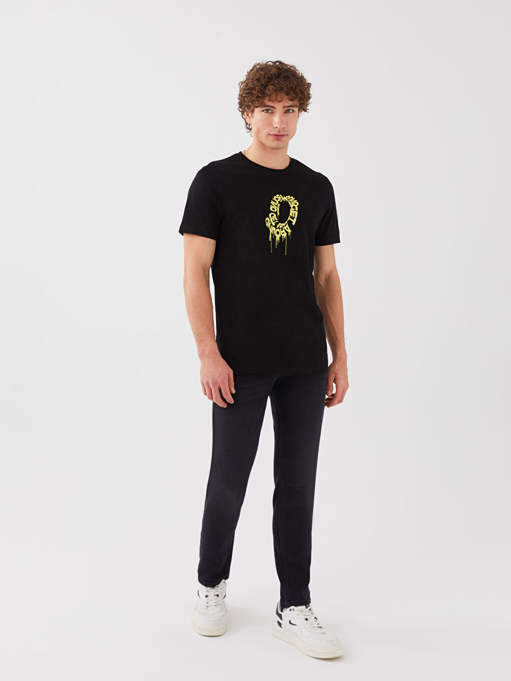 Siyah Bisiklet Yaka Kısa Kollu Baskılı Penye Erkek Tişört-3