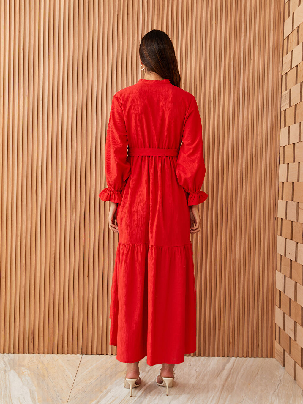 Pembe Hakim Yaka Düz Uzun Kollu Gofre Kadın Elbise-4