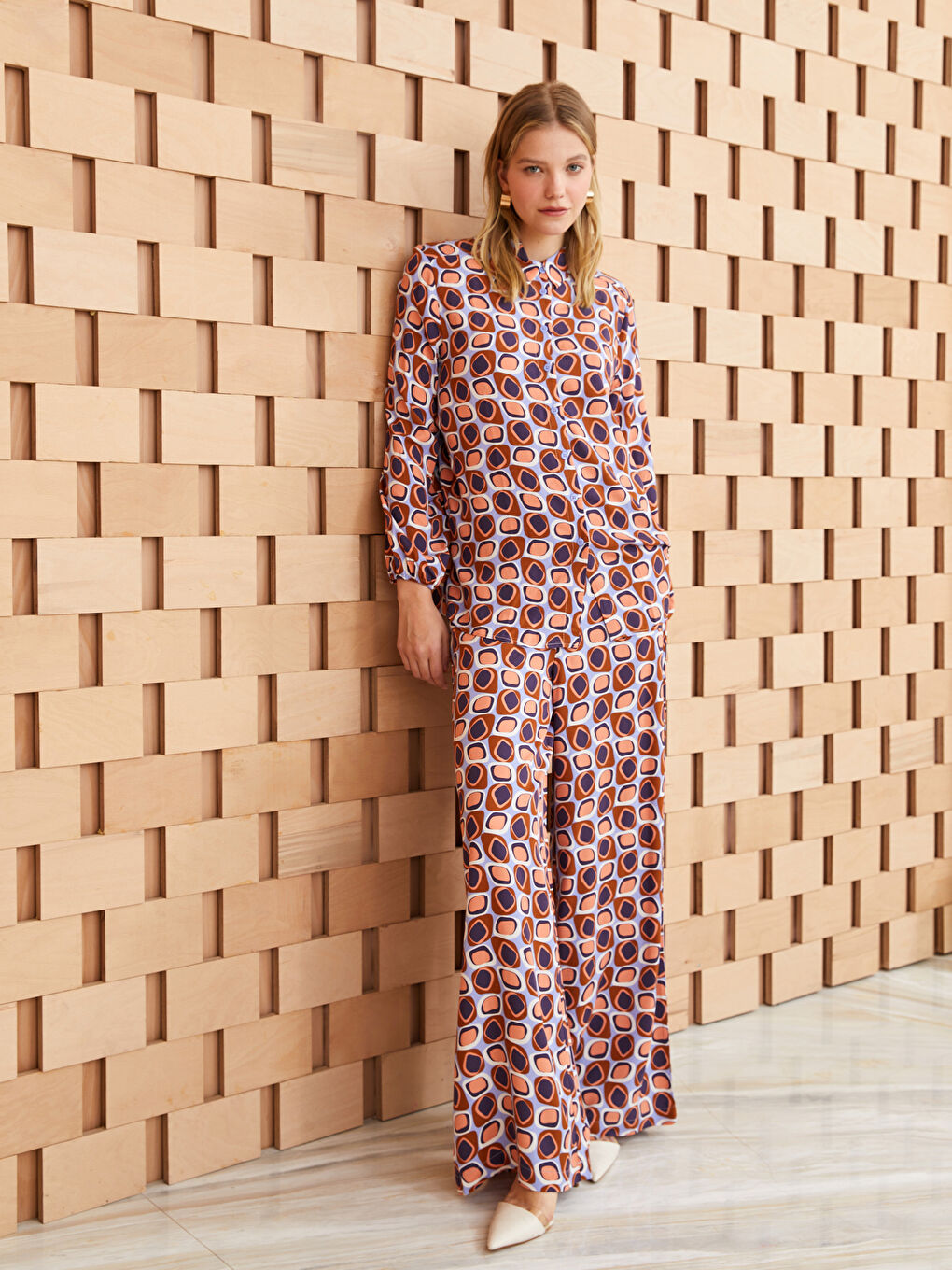 Elasticated Waist Relaxed Fit Patterned Women's Trousers-1