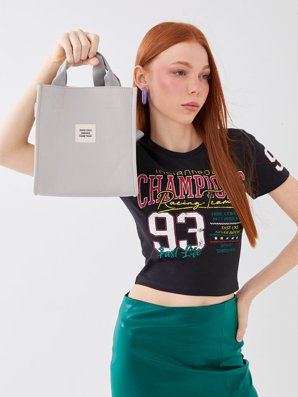 Gri Etiket Detaylı Kadın Kol Çantası-1