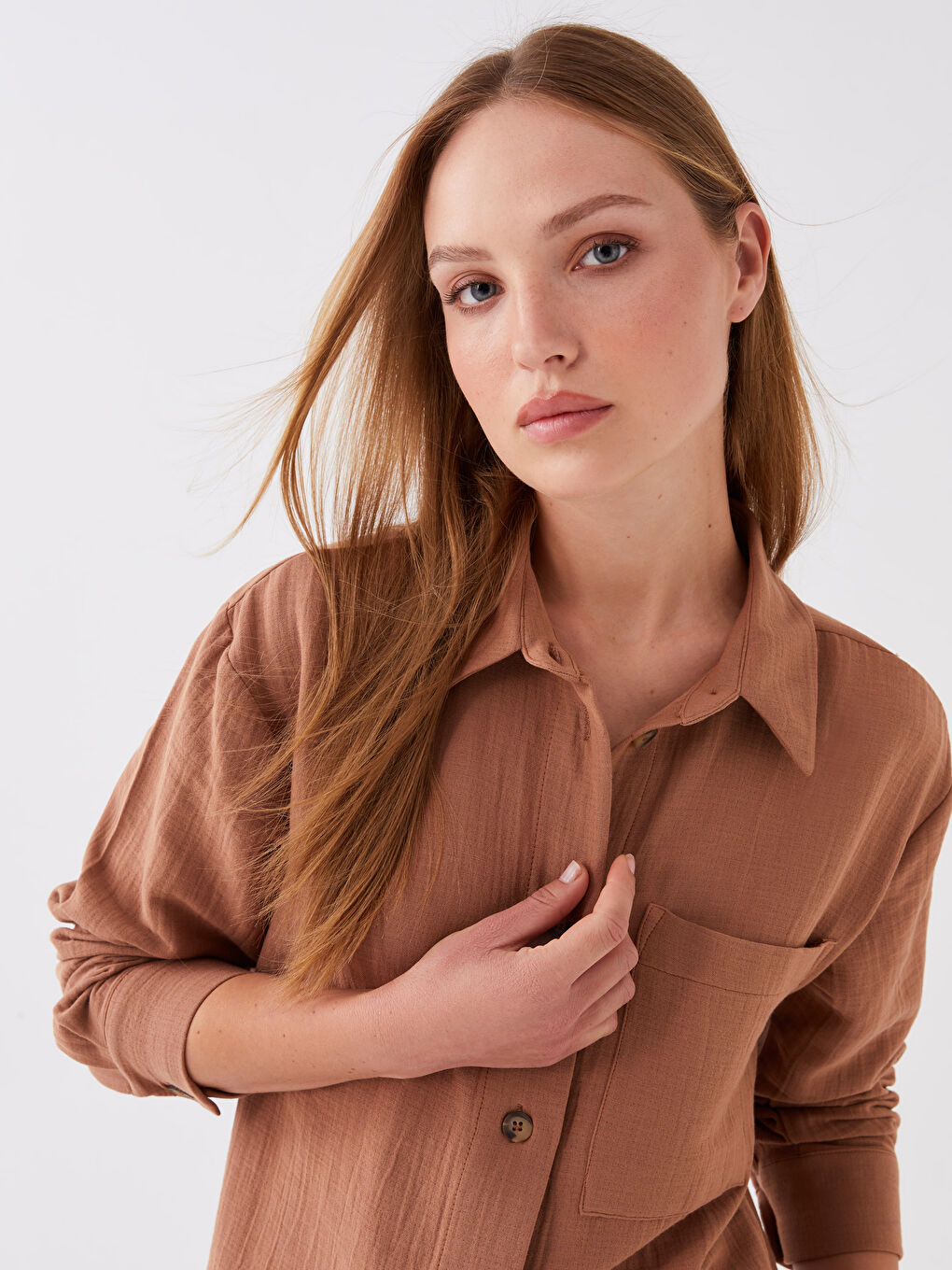Kahverengi Düz Uzun Kollu Oversize Müslin Kadın Gömlek Tunik-2