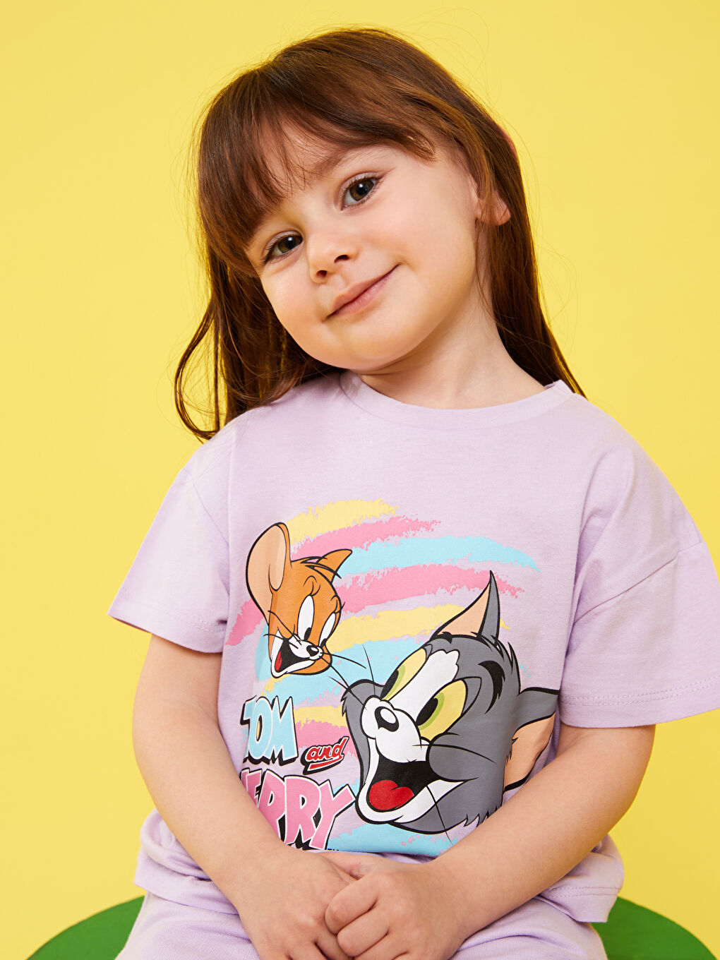 Lila Bisiklet Yaka Kısa Kollu Tom ve Jerry Baskılı Kız Bebek Tişört ve Şort 2'li Takım-2