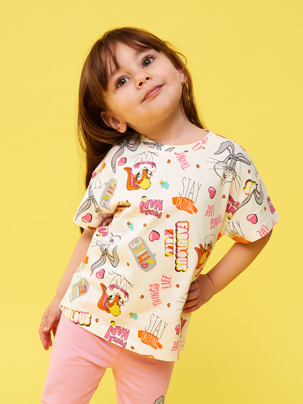 Ekru Bisiklet Yaka Kısa Kollu Looney Tunes Baskılı Kız Bebek Tişört