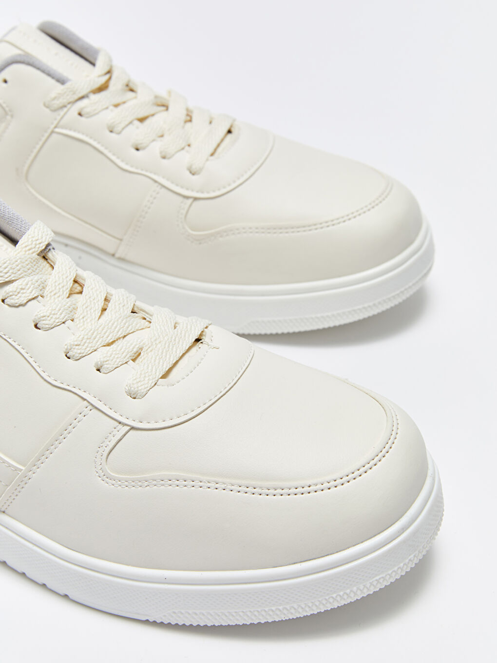 Bej Deri Görünümlü Bağcıklı Erkek Spor Ayakkabı-2