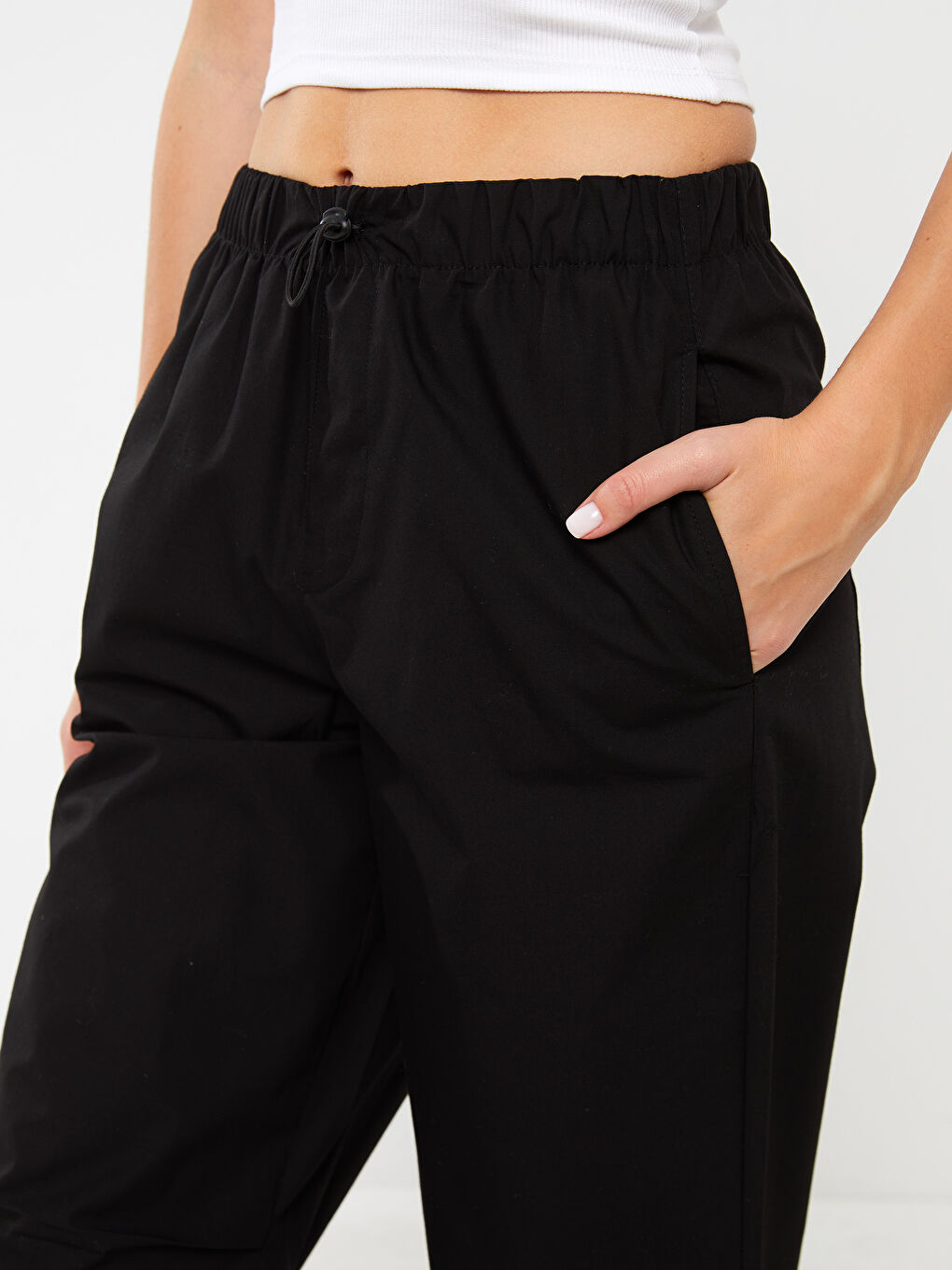 Siyah Kadın Beli Lastikli Düz Paraşüt Pantolon-4