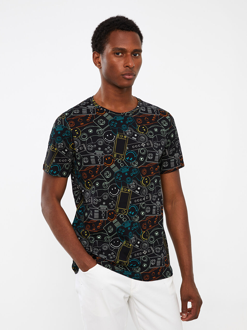 Crew Neck Short Sleeve Smiley World Printed Jersey Men's T-Shirt