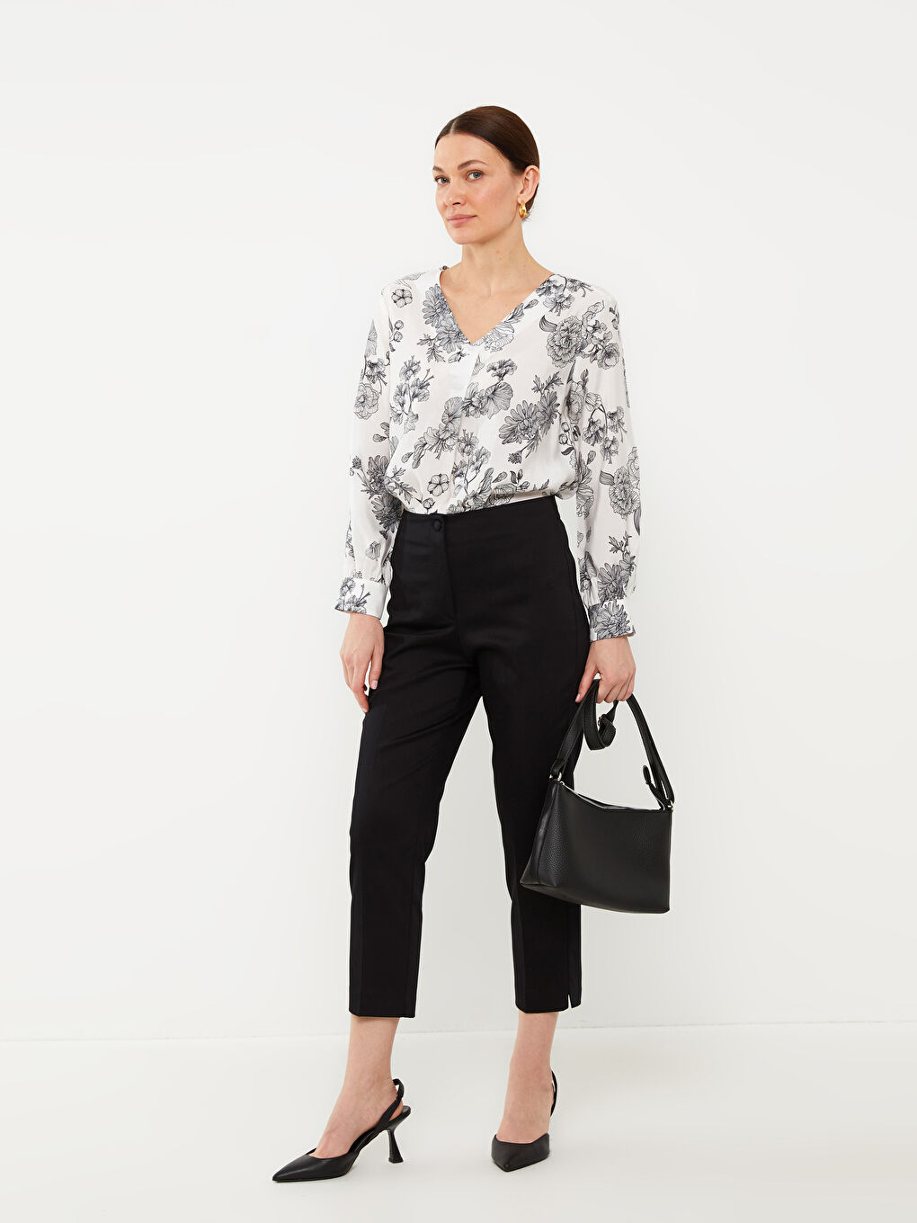 Siyah Deri Görünümlü Kadın Çapraz Çanta-1