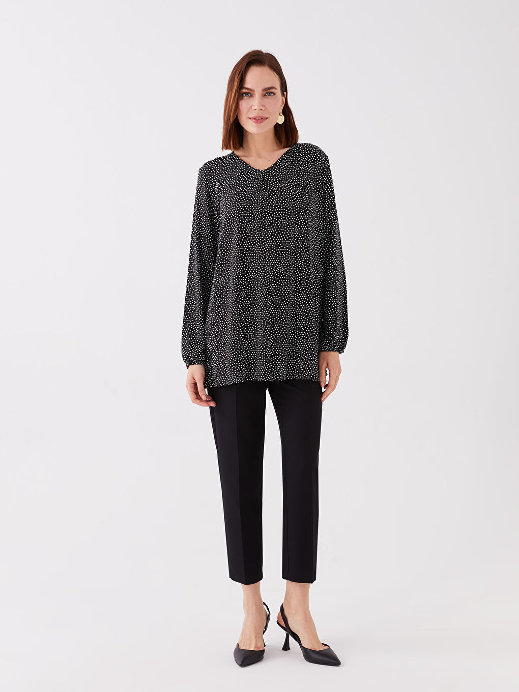Siyah V Yaka Puantiyeli Uzun Kollu Kadın Tunik-2