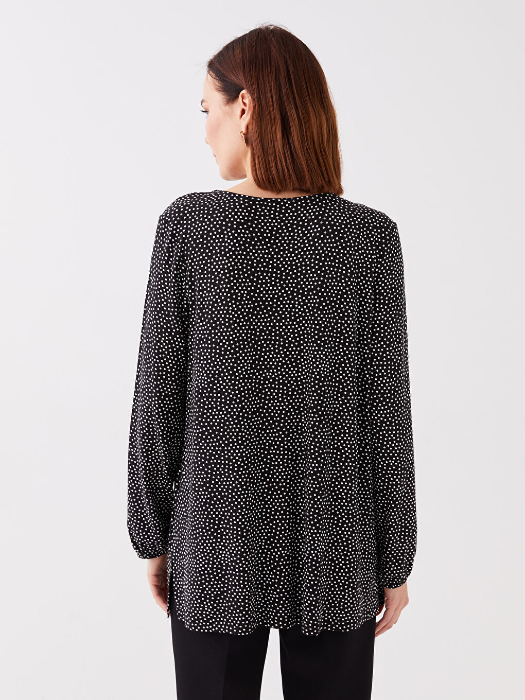 Siyah V Yaka Puantiyeli Uzun Kollu Kadın Tunik-4