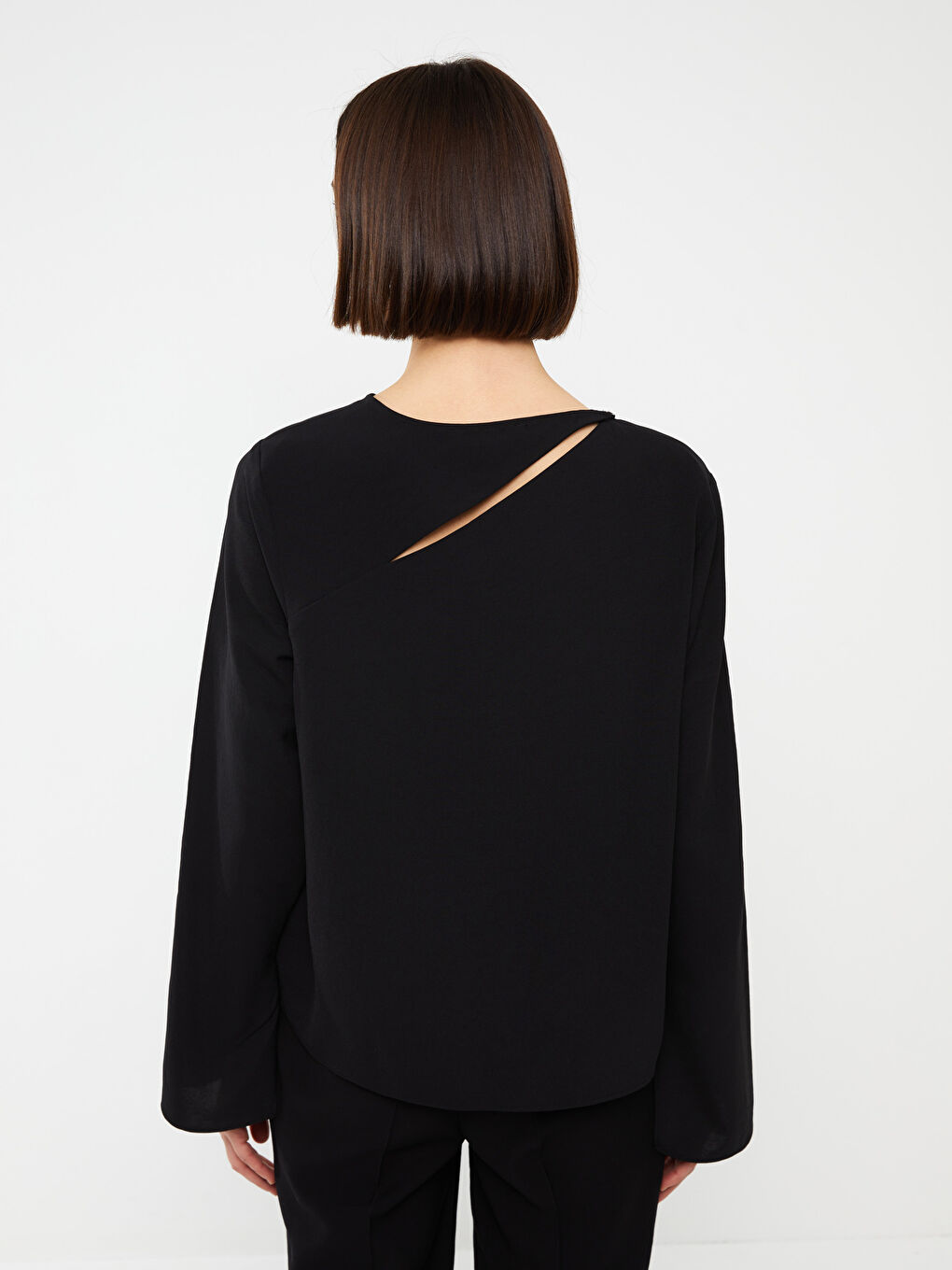 Siyah Bisiklet Yaka Düz Uzun Kollu Kadın Bluz-4