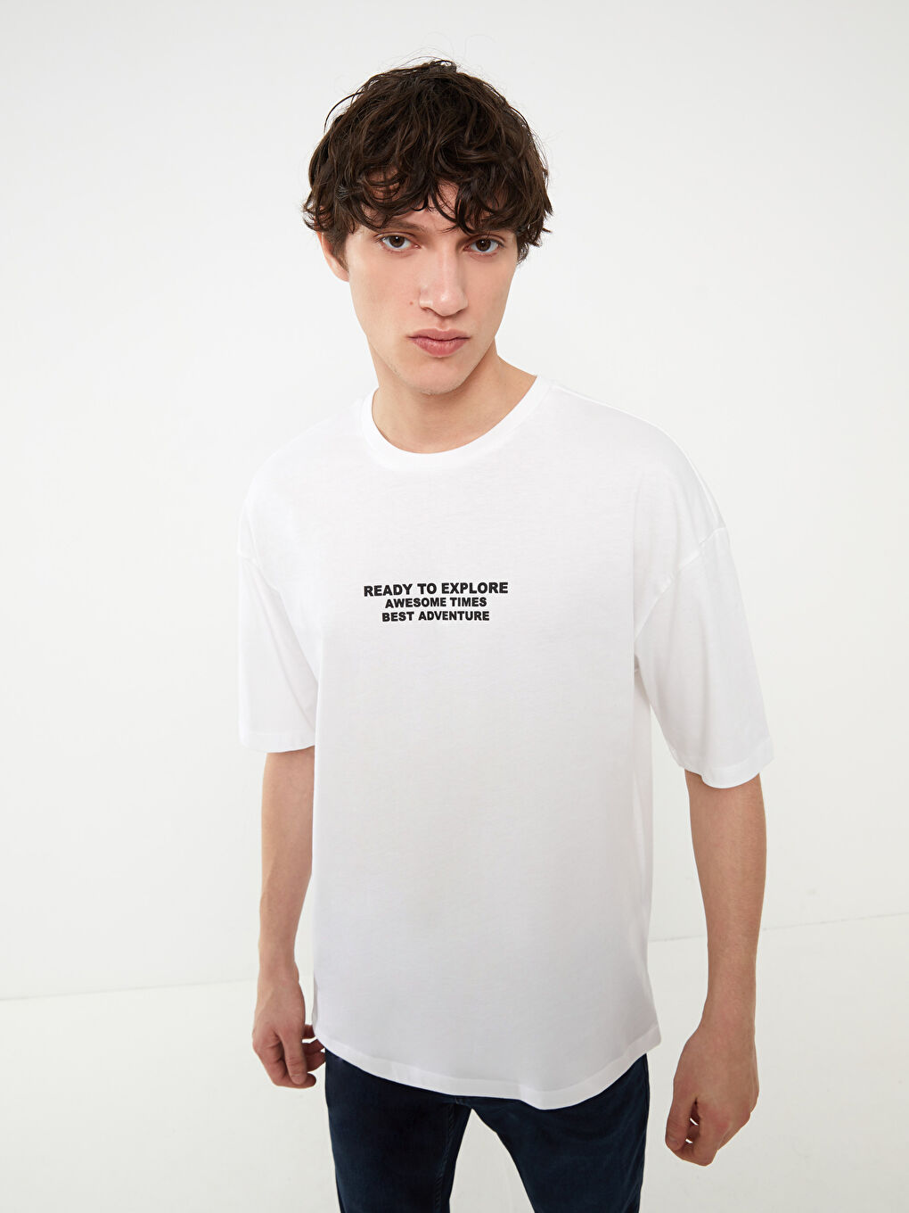 تيشيرت رجالي ياقة دائرية كم قصير مطبوع قطن ممشط