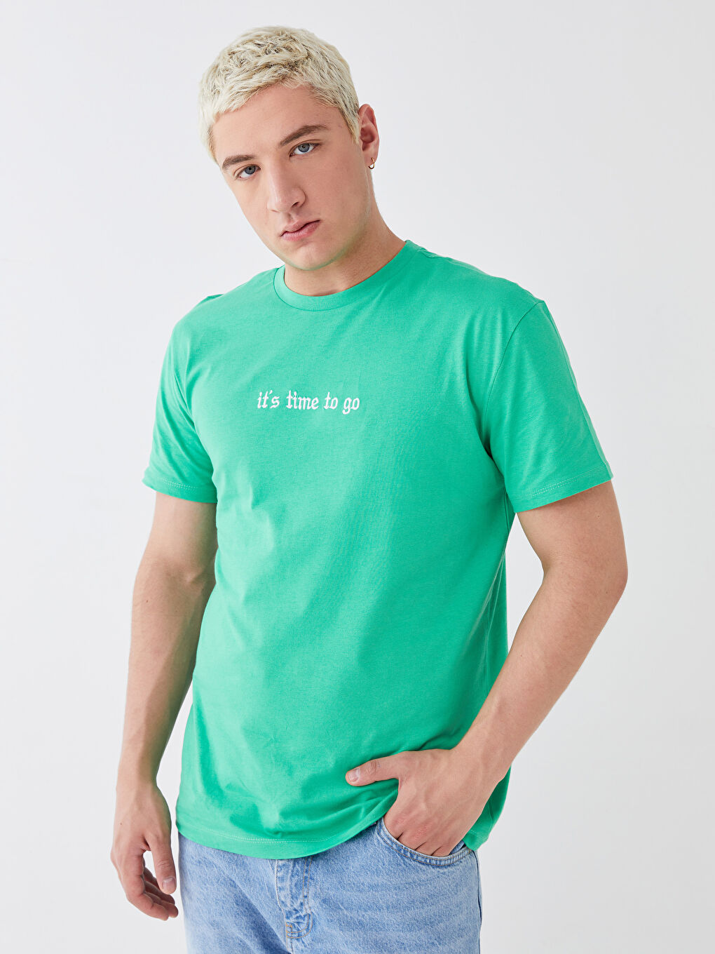 Yeşil Bisiklet Yaka Kısa Kollu Nakışlı Erkek Tişört