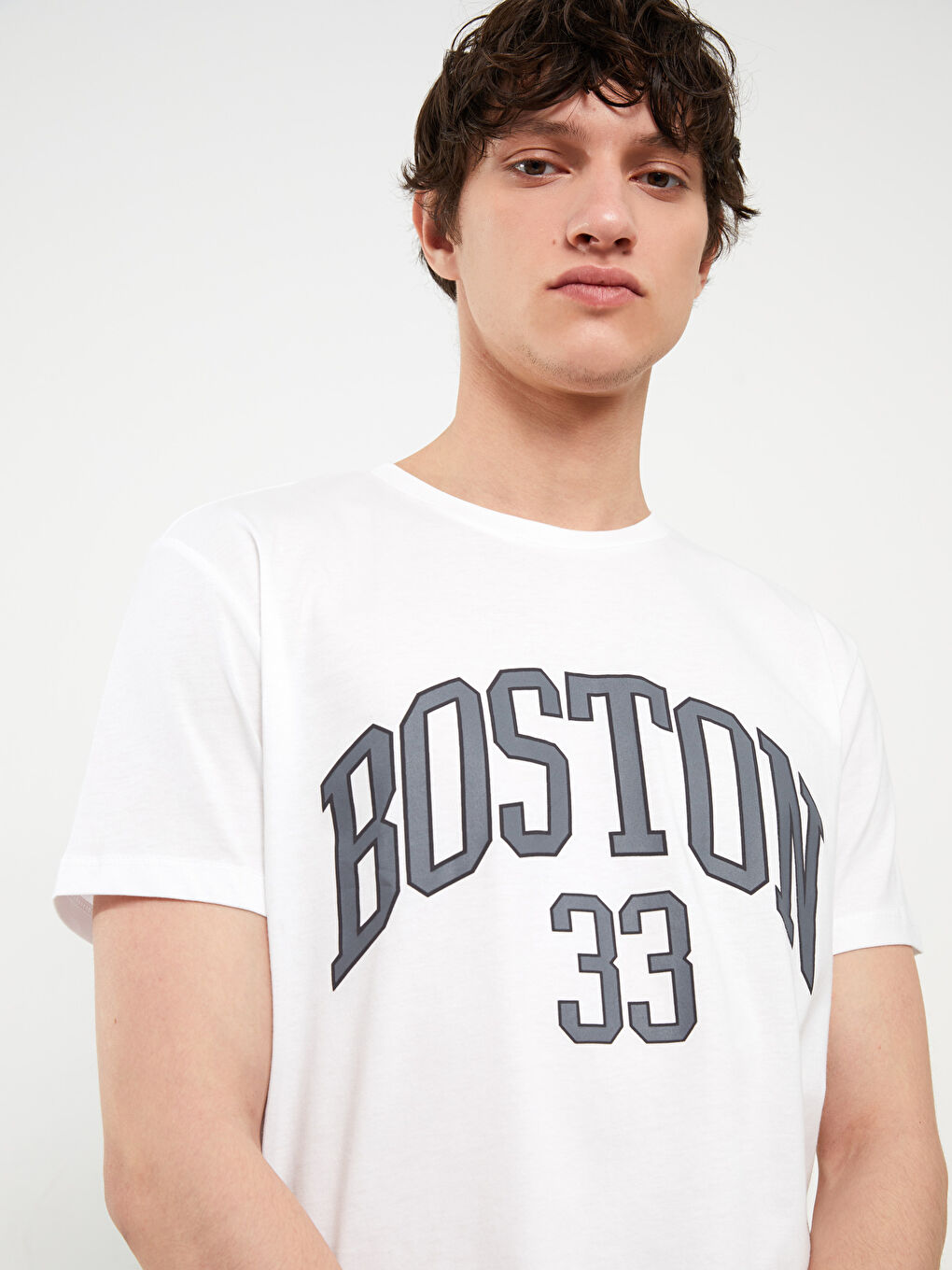 Beyaz Bisiklet Yaka Kısa Kollu Baskılı Penye Erkek Tişört