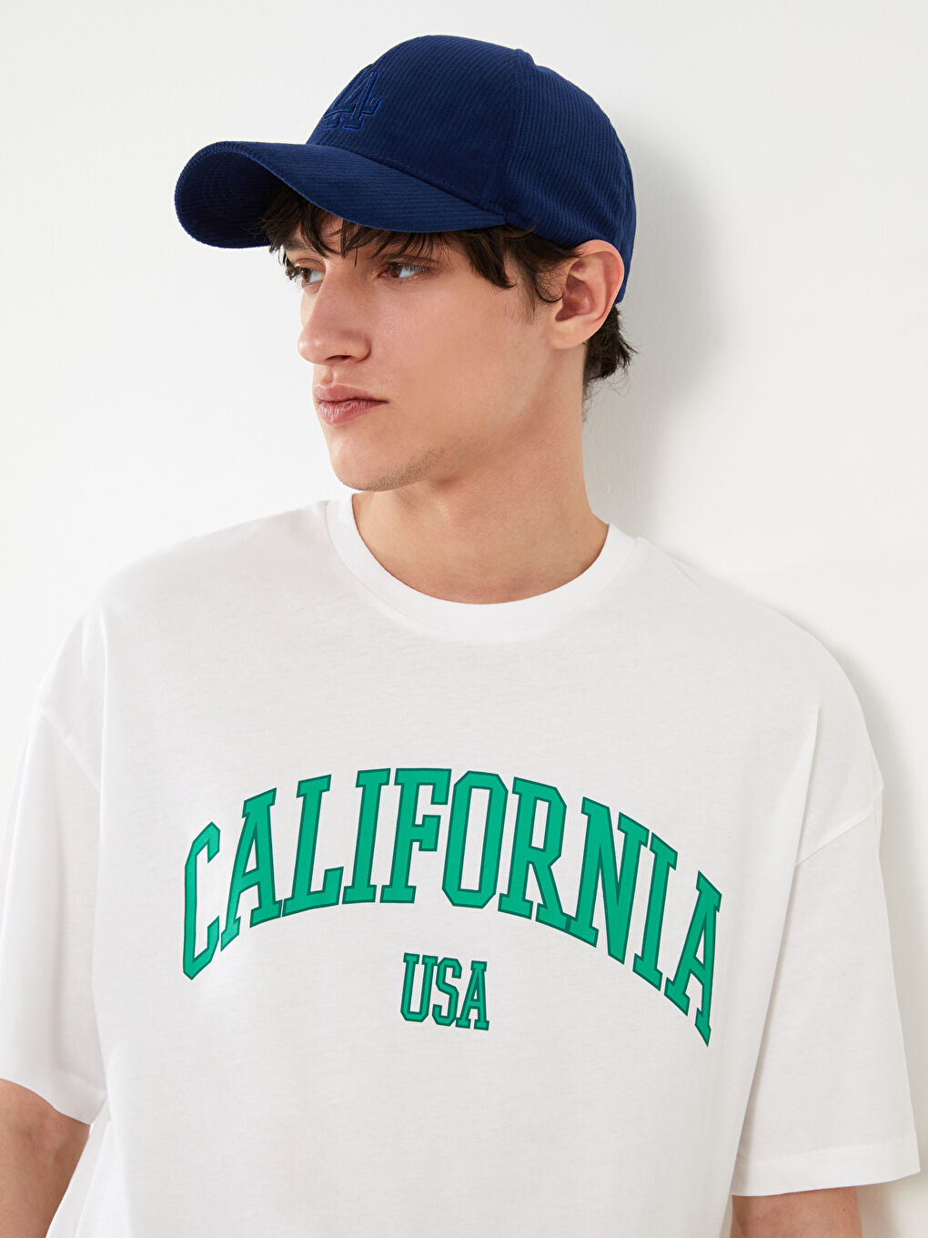 Beyaz Bisiklet Yaka Kısa Kollu Baskılı Penye Erkek Tişört-2