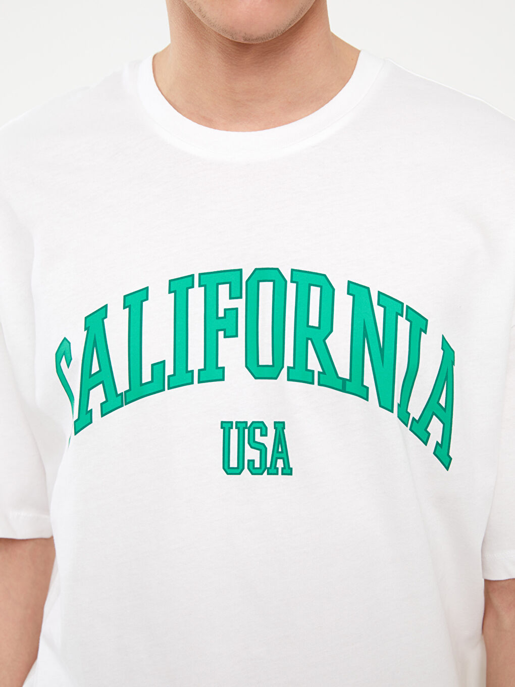 Beyaz Bisiklet Yaka Kısa Kollu Baskılı Penye Erkek Tişört-3