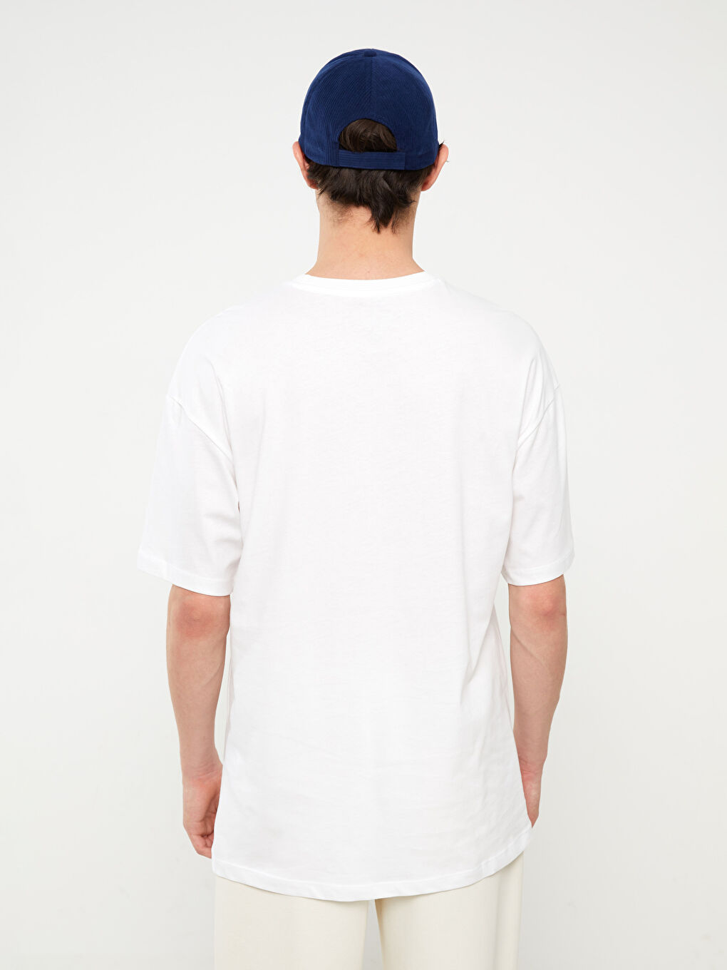 Beyaz Bisiklet Yaka Kısa Kollu Baskılı Penye Erkek Tişört-4