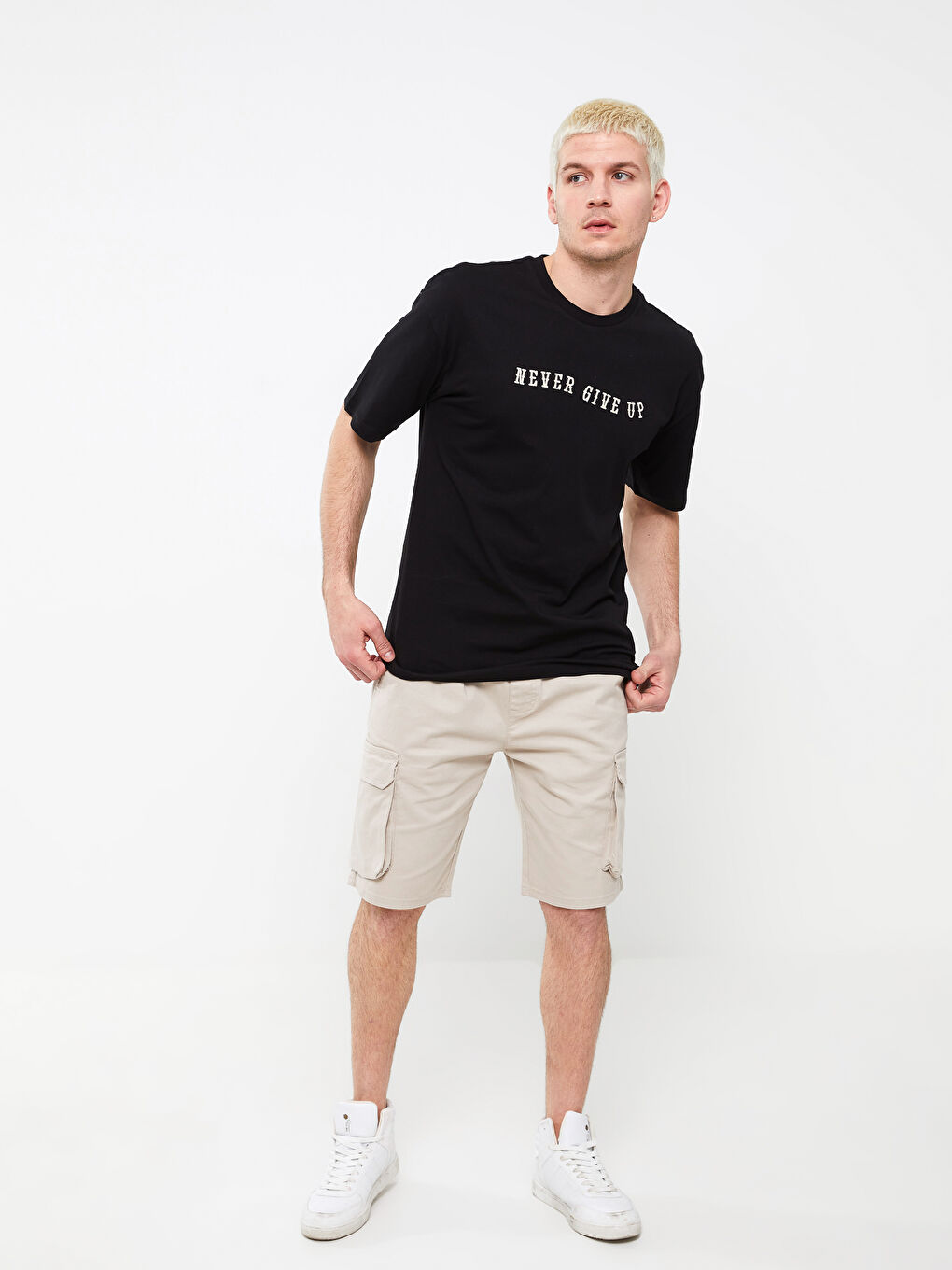 Siyah Bisiklet Yaka Kısa Kollu Baskılı Penye Erkek Tişört-2