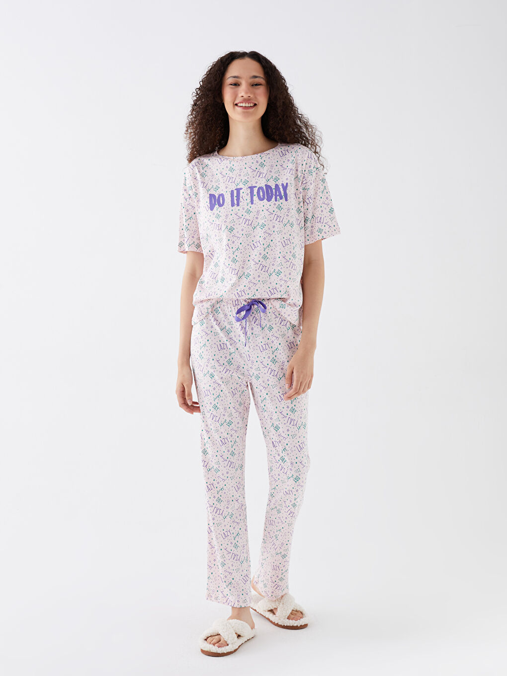 Pembe Bisiklet Yaka Desenli Kısa Kollu Kadın Pijama Takımı-1