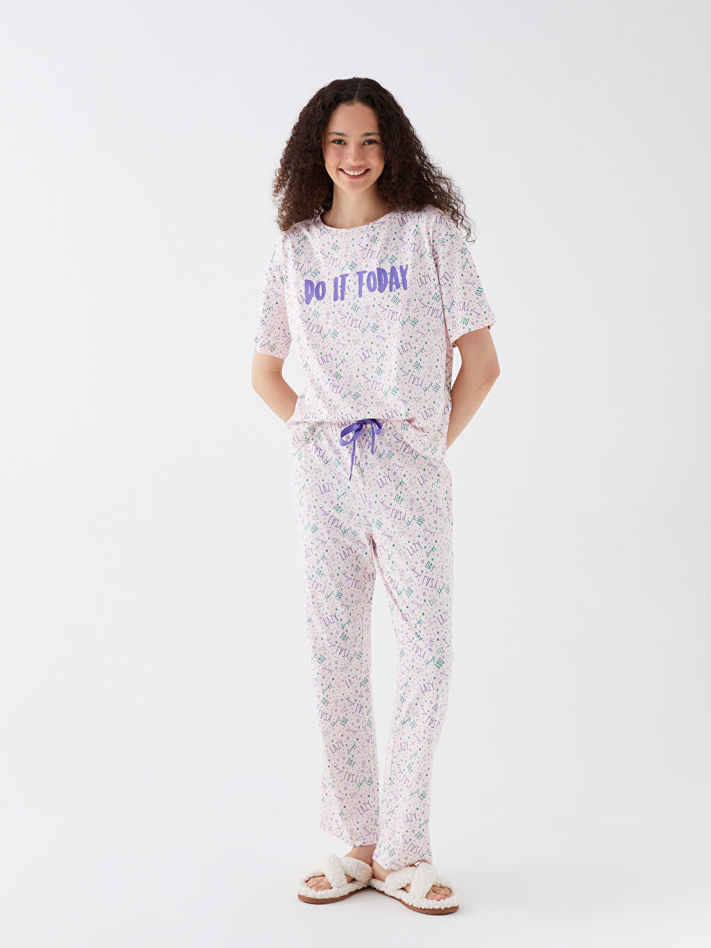 Pembe Bisiklet Yaka Desenli Kısa Kollu Kadın Pijama Takımı-2