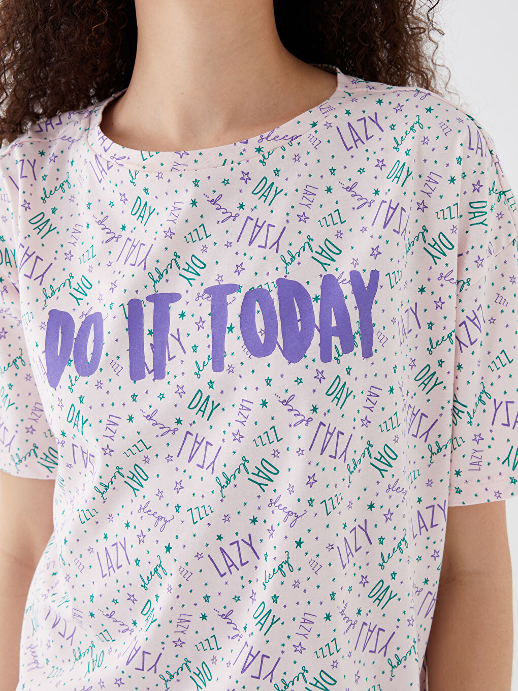 Pembe Bisiklet Yaka Desenli Kısa Kollu Kadın Pijama Takımı-3