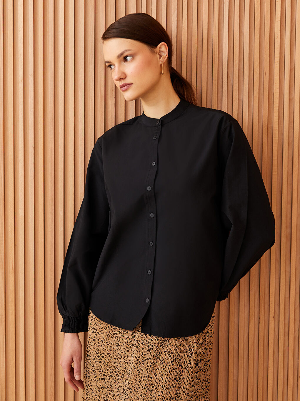 Chemise à Col Mao et Manches Longues pour Femmes