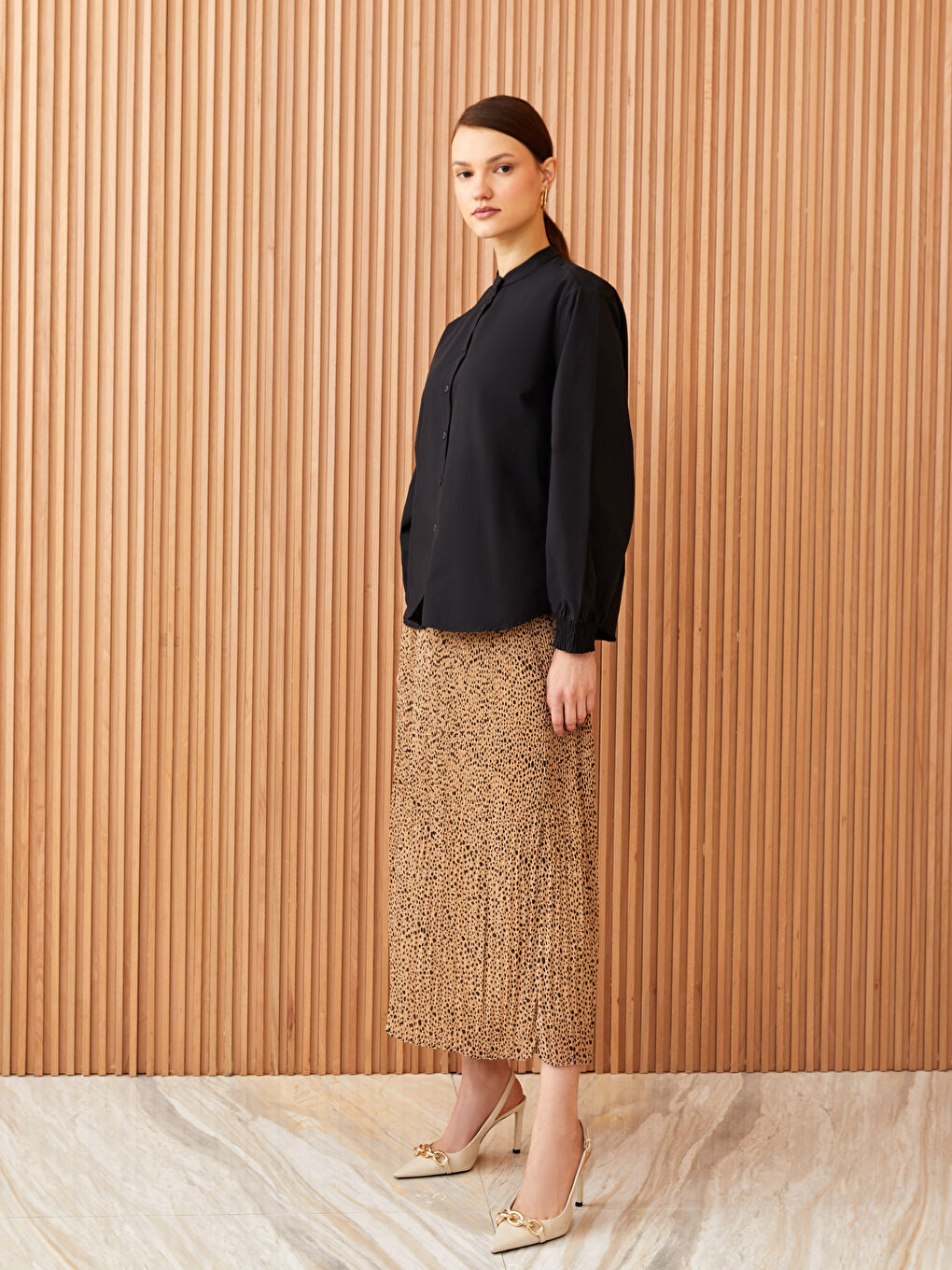 Chemise à Col Mao et Manches Longues pour Femmes-2