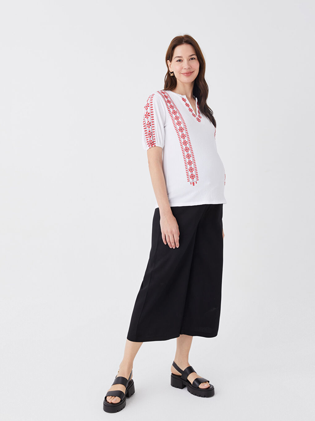 LCWAIKIKI Maternity Elastic Waist Plain Gabardine Maternity Capri -S3GN79Z8-CVL