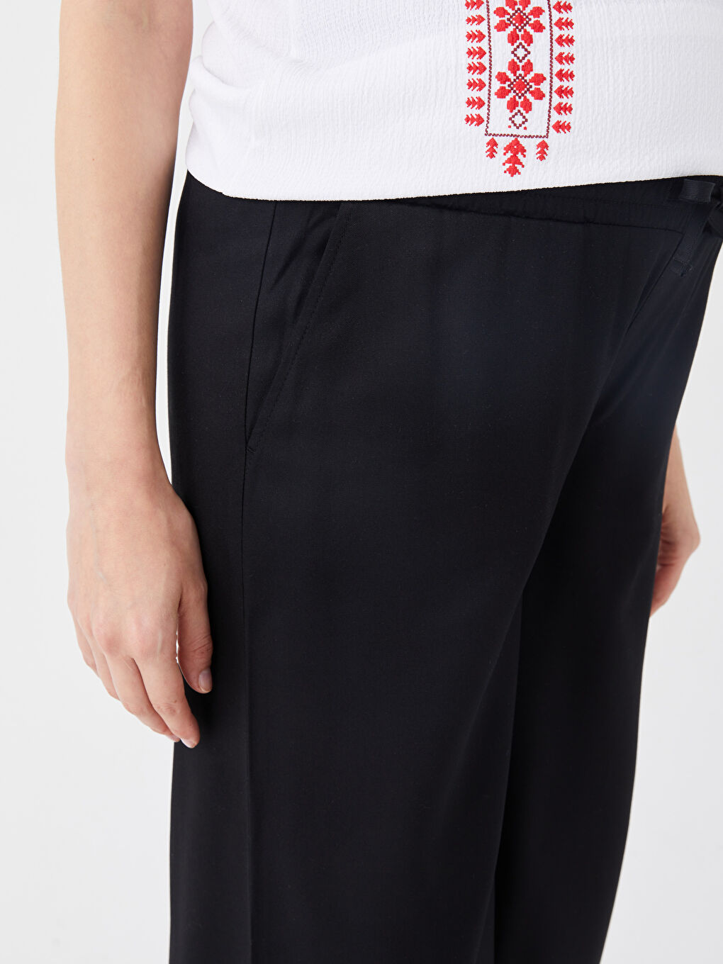 LCWAIKIKI Maternity Elastic Waist Plain Gabardine Maternity Capri -S3GN79Z8-CVL