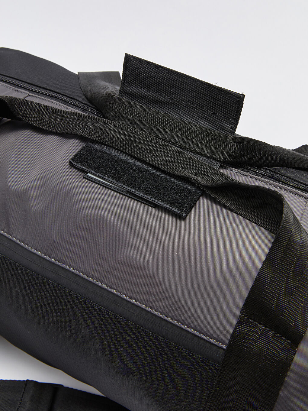 LC Waikiki Color Block Men's Gym Bag -S3GN84Z8-R34
