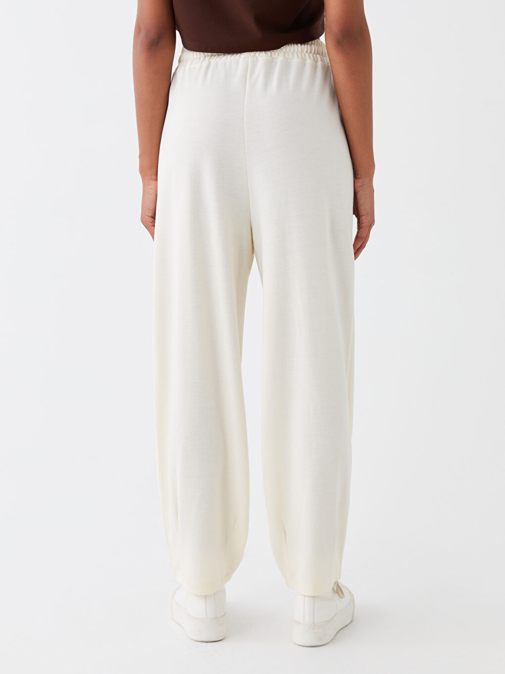 Ekru Beli Lastikli Rahat Kalıp Kadın Eşofman Altı-4