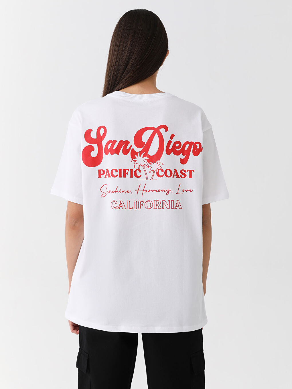 Beyaz Bisiklet Yaka Baskılı Kısa Kollu Oversize Kadın Tişört-4