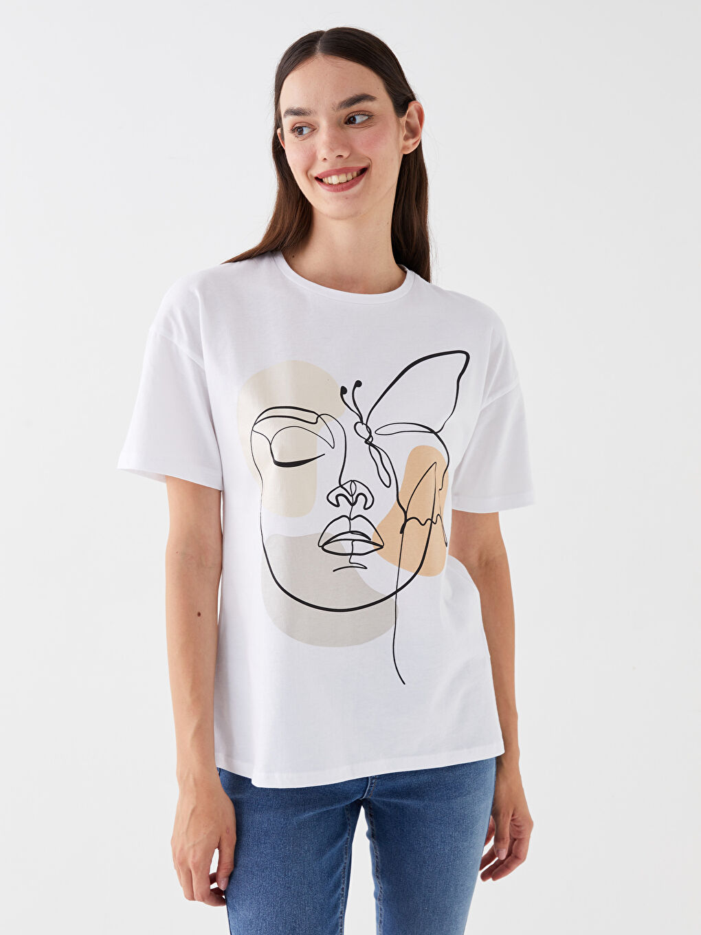 Beyaz Bisiklet Yaka Baskılı Kısa Kollu Kadın Tişört