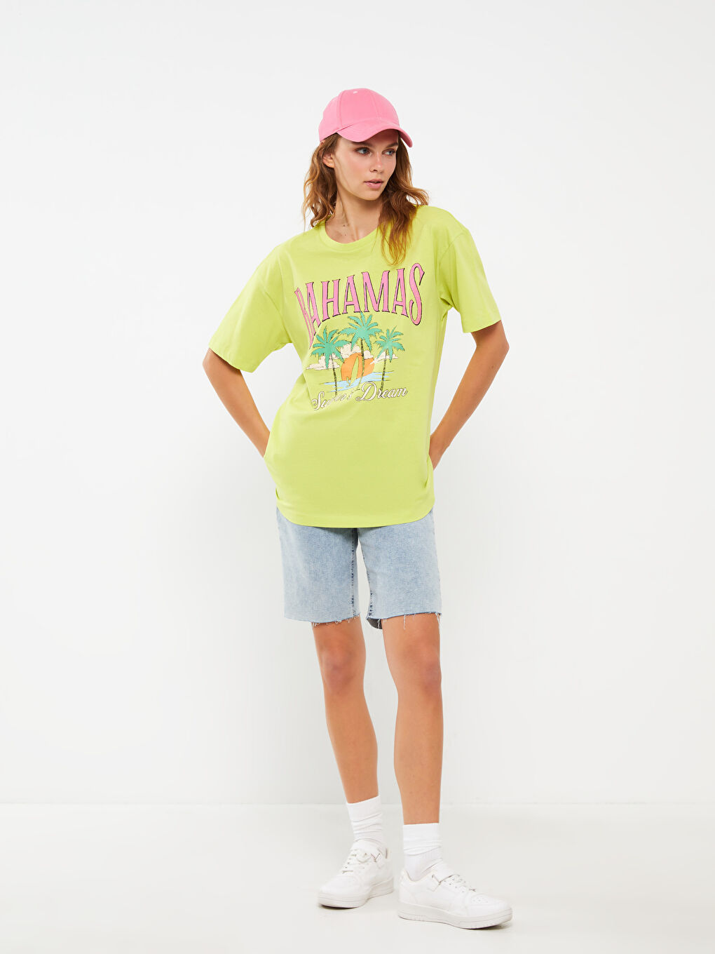 Yeşil Bisiklet Yaka Baskılı Kısa Kollu Oversize Kadın Tişört-2