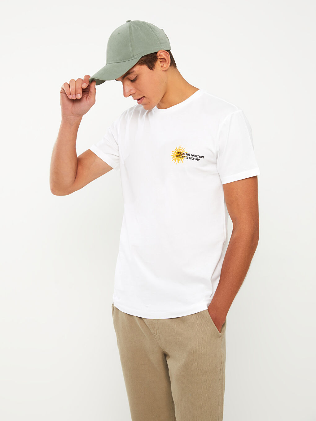 تيشيرت رجالي ياقة دائرية كم قصير مطبوع قطن ممشط-1