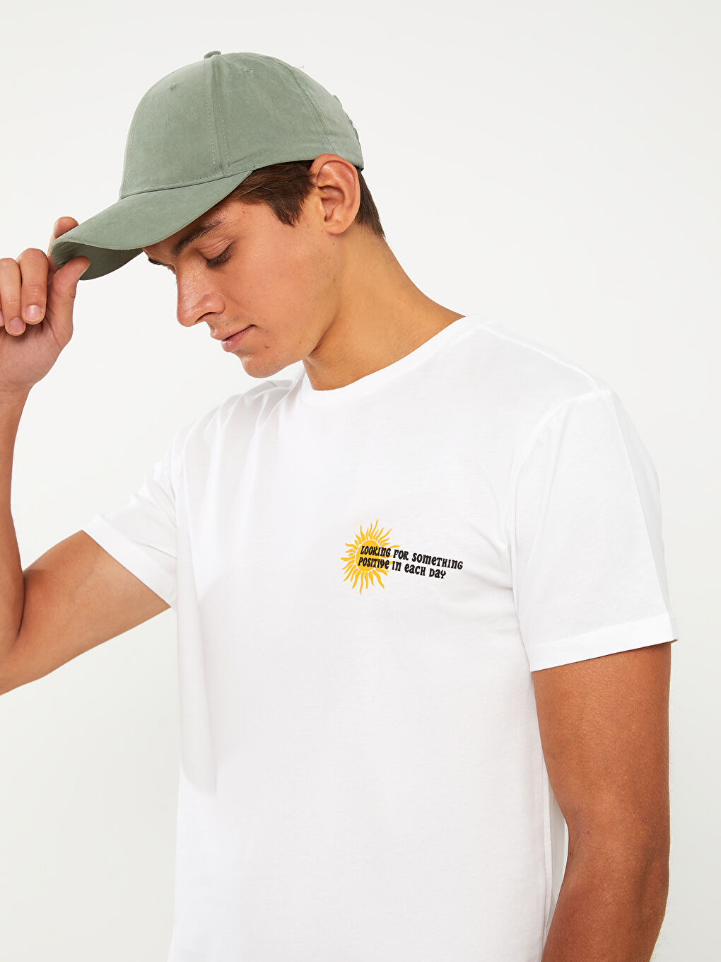 تيشيرت رجالي ياقة دائرية كم قصير مطبوع قطن ممشط-3