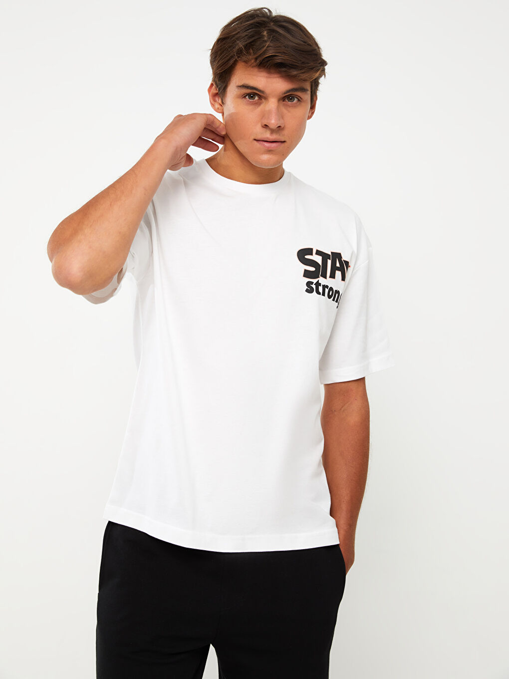 Beyaz Bisiklet Yaka Kısa Kollu Baskılı Penye Erkek Tişört-1