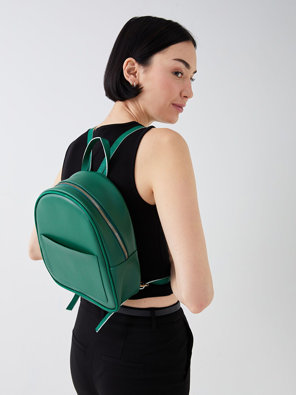 Yeşil Deri Görünümlü Kadın Sırt Çantası-1