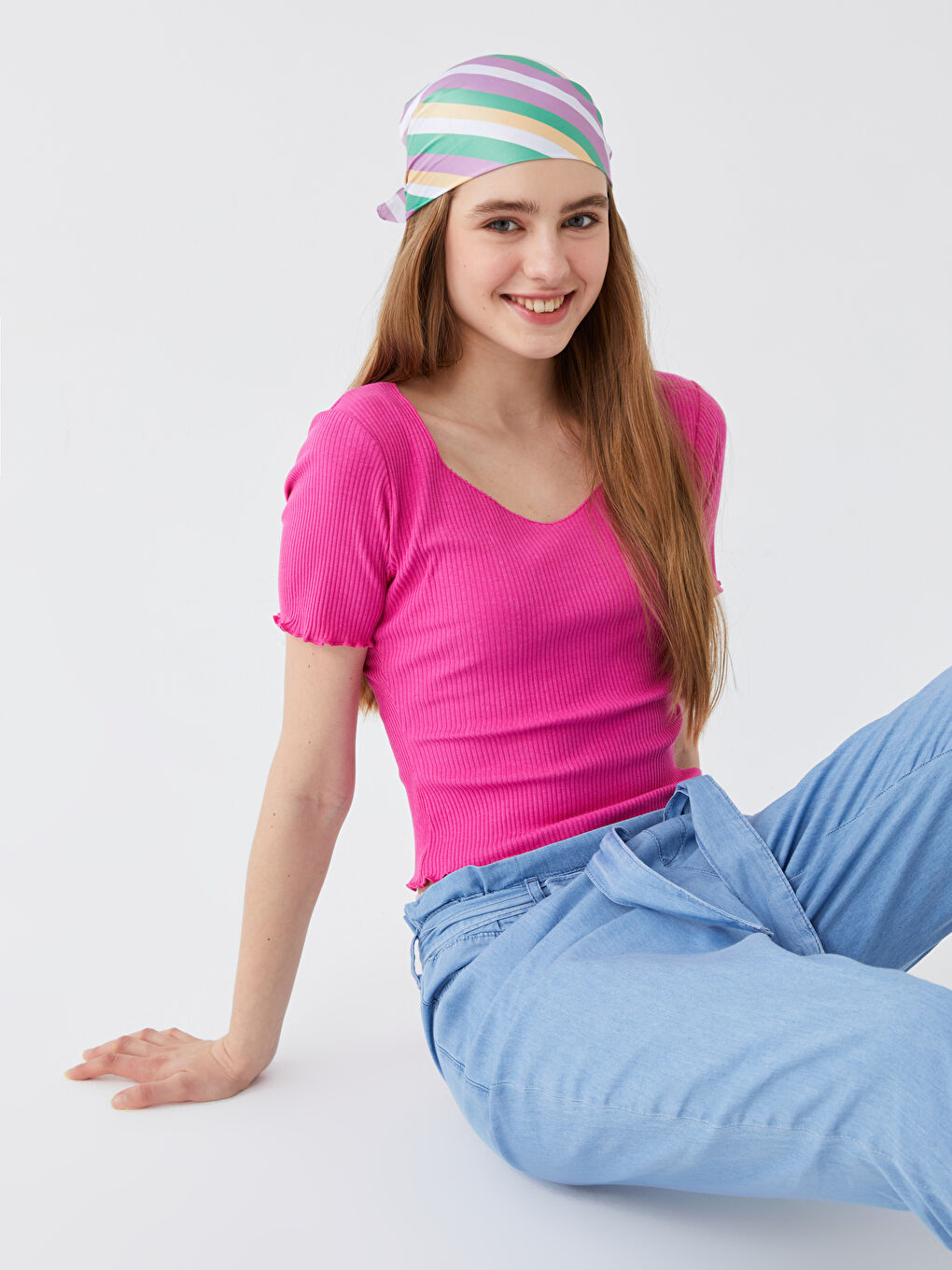 Fuşya V Yaka Düz Kısa Kollu Kadın Crop