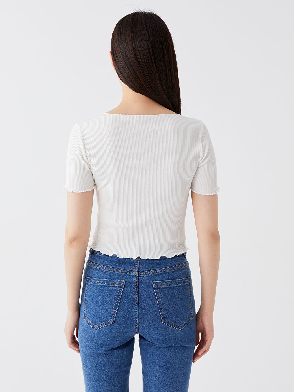 Ekru V Yaka Düz Kısa Kollu Kadın Crop-4