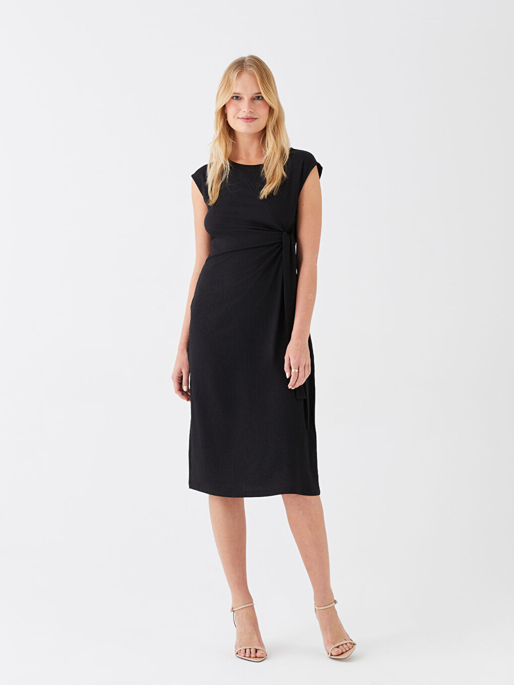 Siyah Bisiklet Yaka Düz Kısa Kollu Kadın Elbise