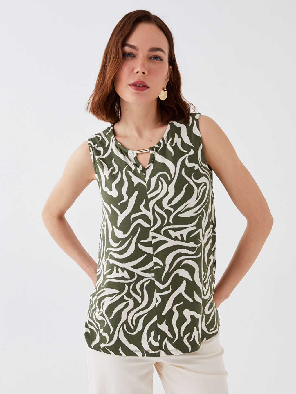 Yeşil Bisiklet Yaka Desenli Kadın Atlet