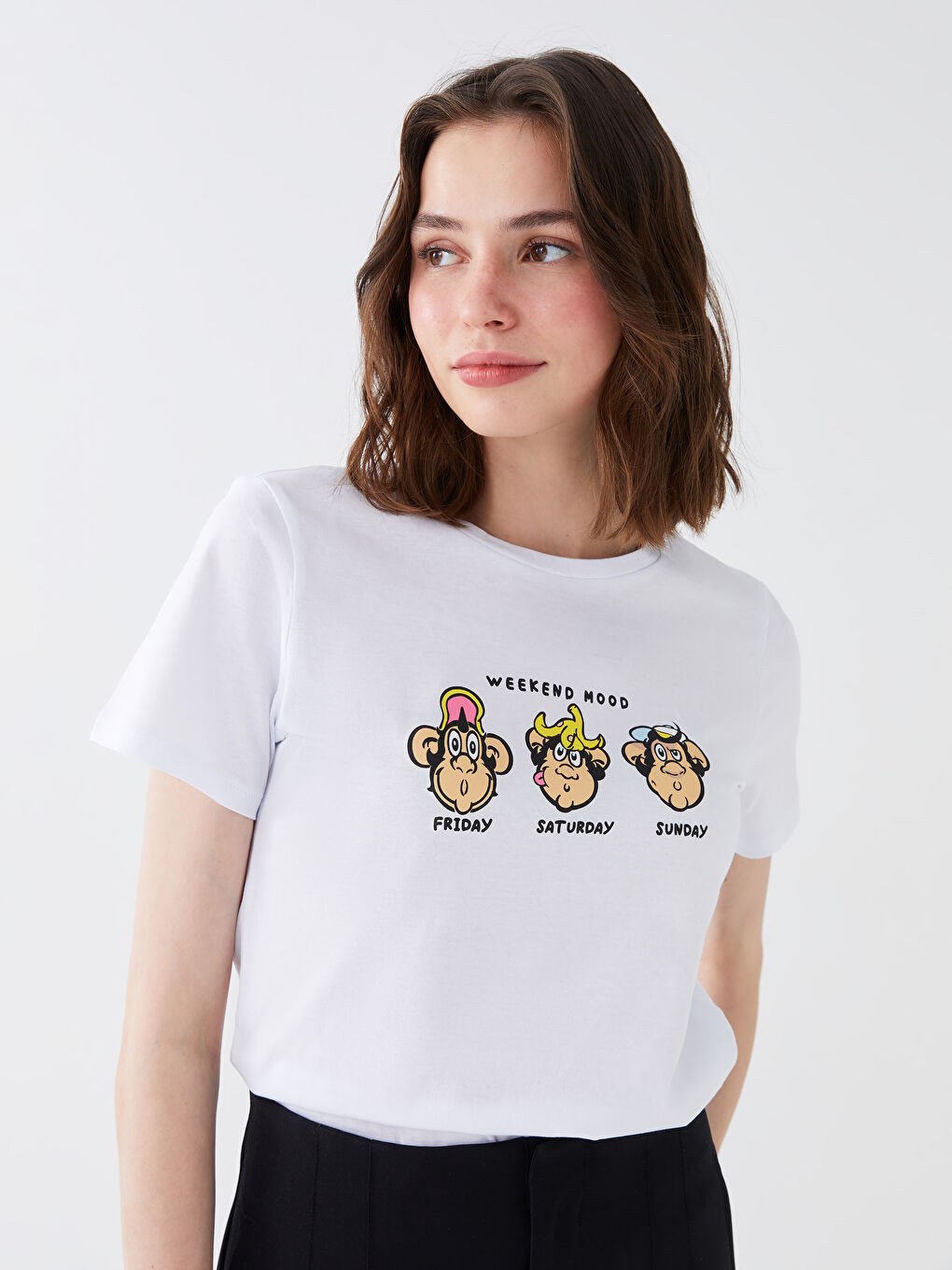 Beyaz Kadın Nostaljik Maymun Baskılı Tişört