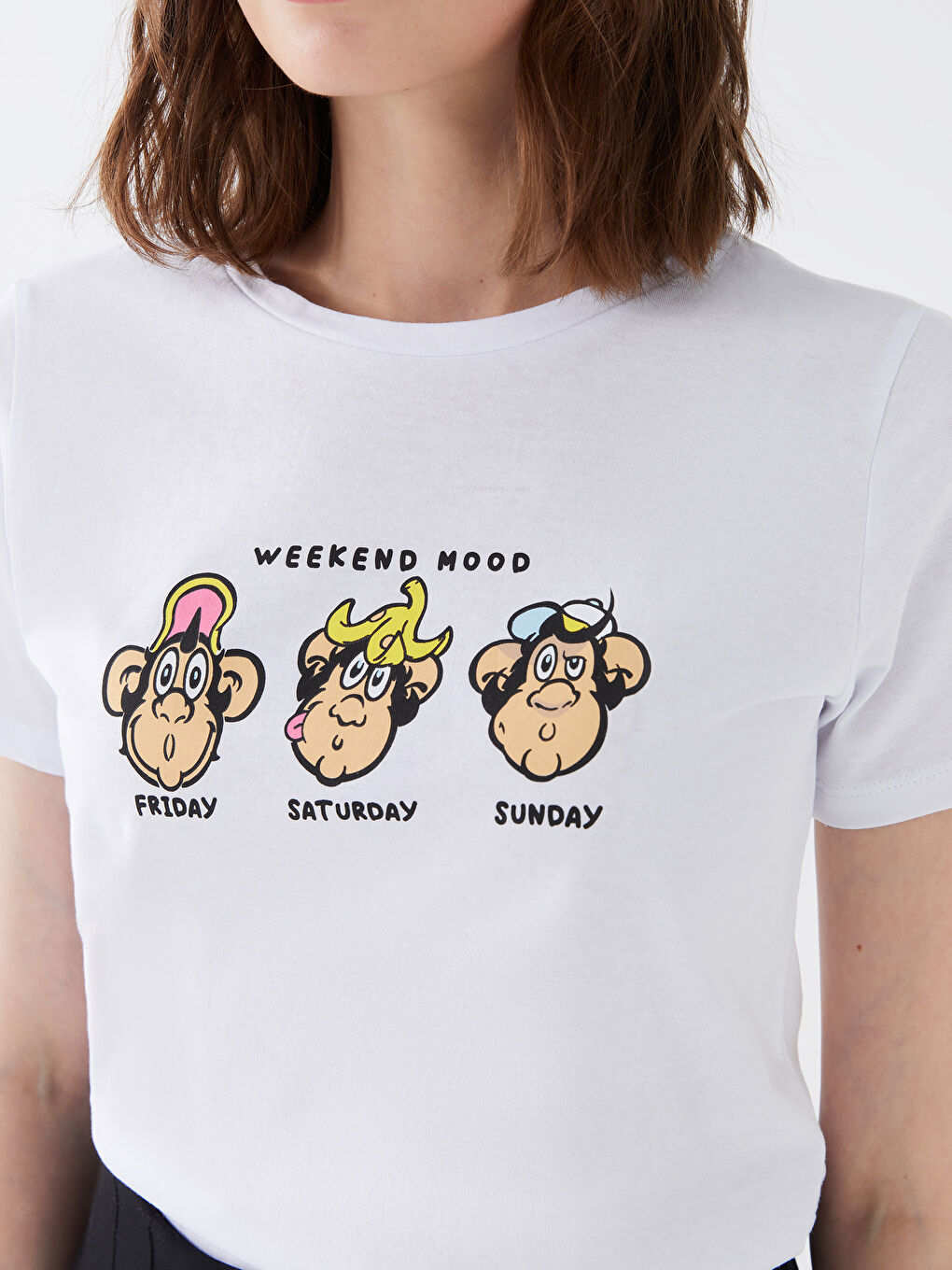 Beyaz Kadın Nostaljik Maymun Baskılı Tişört-3