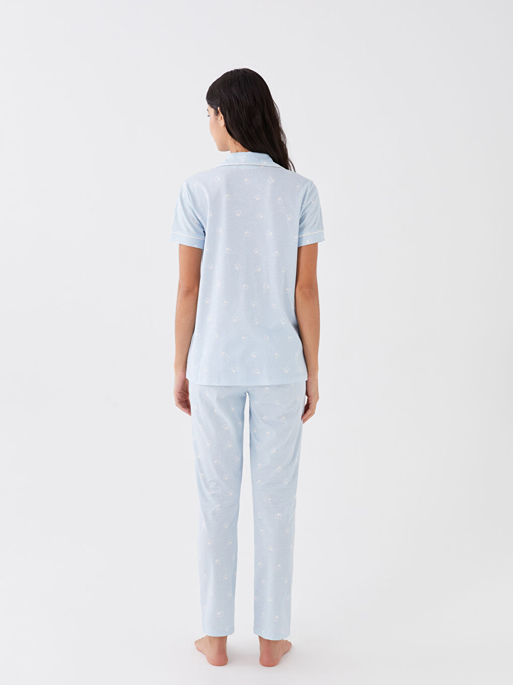 طقم بيجامة ياقة القميص منقوش كم قصير للسيدات-4