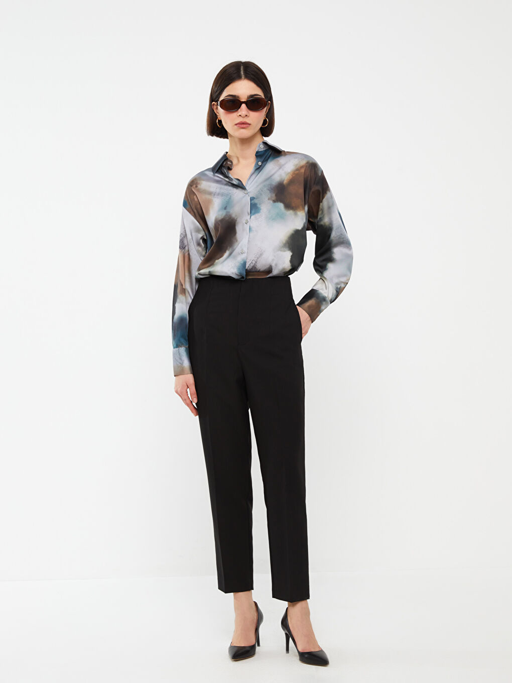 Siyah Kadın Havuç Kesim Düz Pantolon